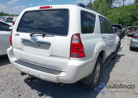 2006 Toyota 4Runner Sr5 V6 z USA, uszkodzony, nr VIN JTEBU14R168065103